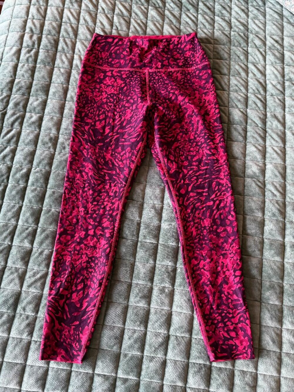 NWT Size M Peloton Cadent Reversible High-Rise Cheetah Legging